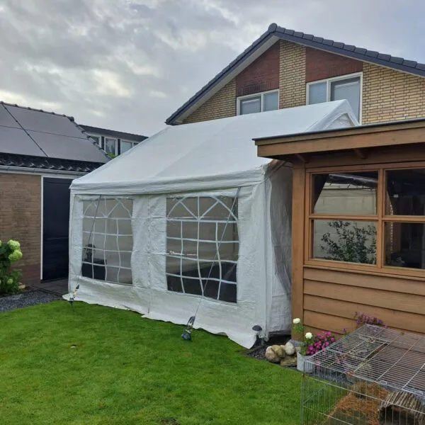 Partytent 3x4 (incl opzetten & afbreken)